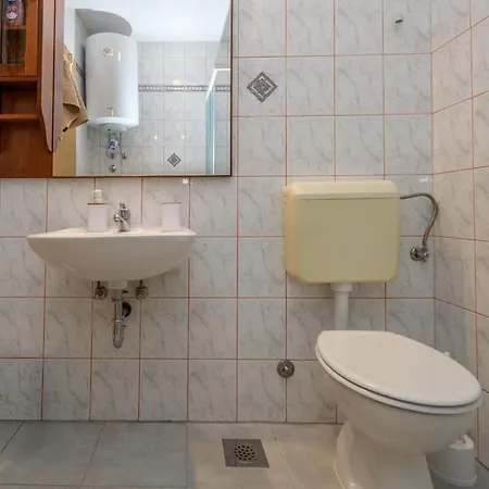 Apartment Nikola *